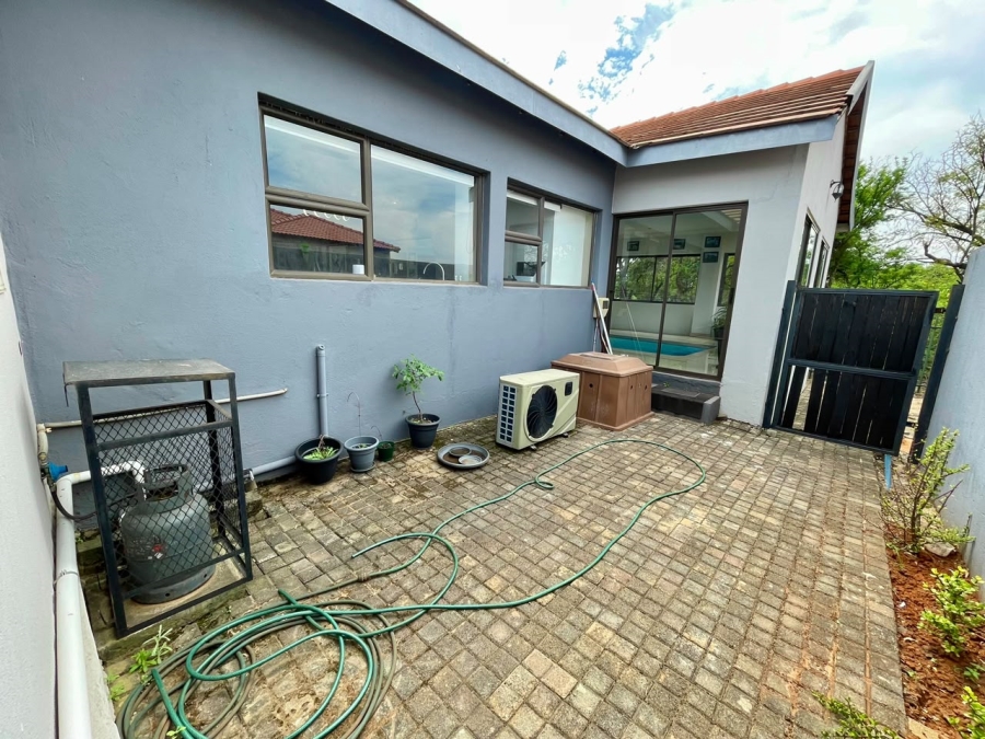 4 Bedroom Property for Sale in Buffelsfontein A H North West